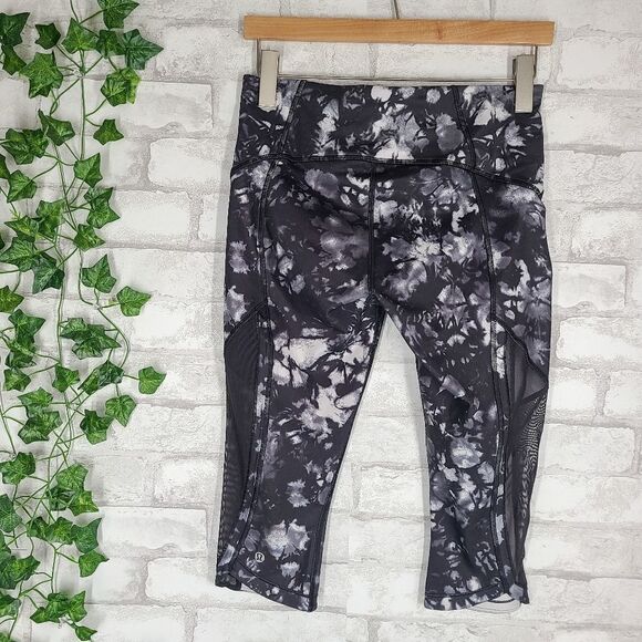 Lululemon Sun Runner Crops Gray Black Size 6 - Picture 3 of 8